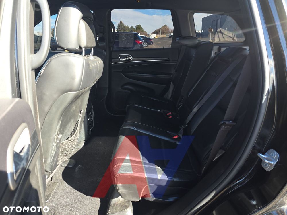 Jeep Grand Cherokee - 15