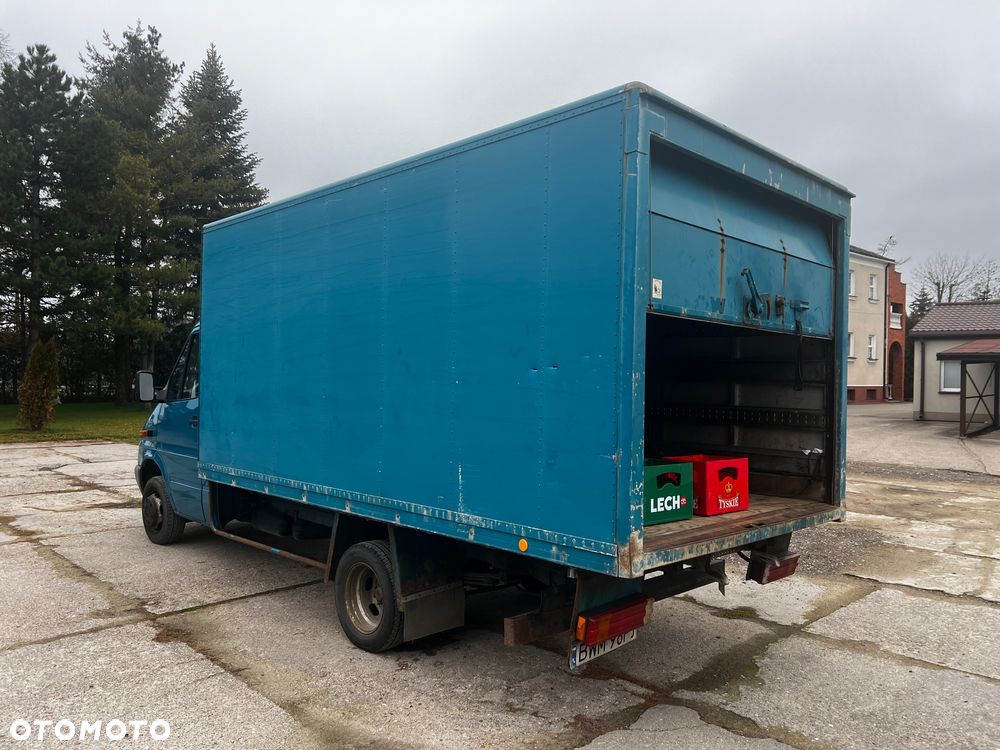 Mercedes-Benz Sprinter 413 - 5