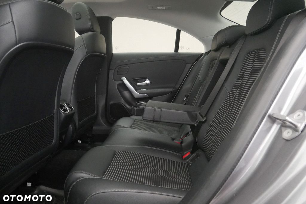 Mercedes-Benz CLA - 15