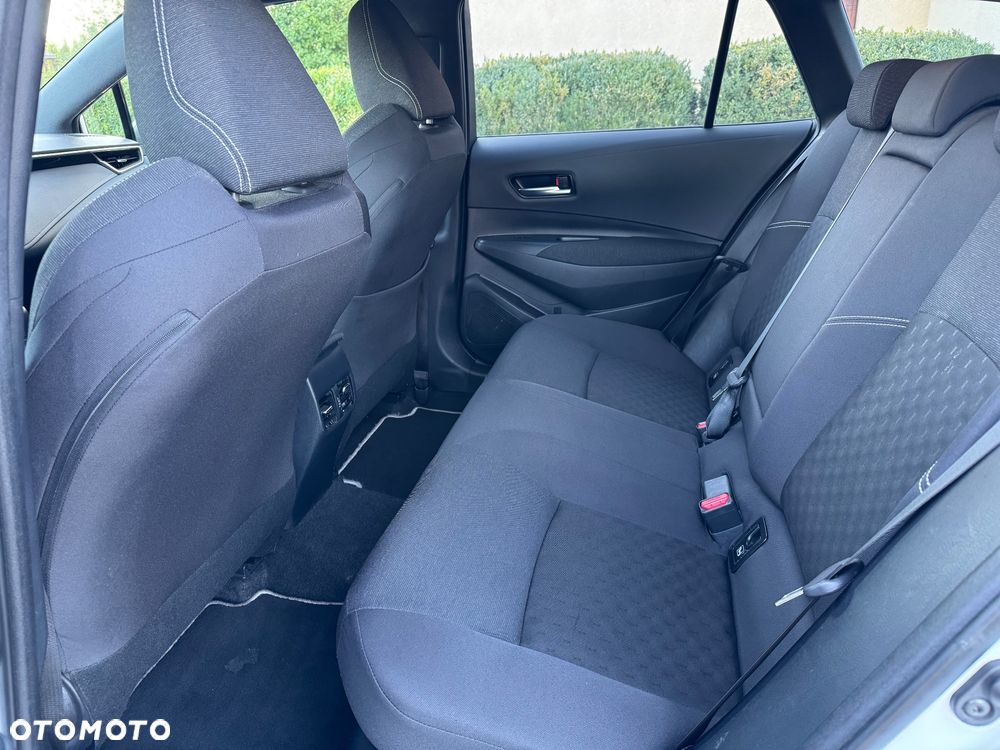 Toyota Corolla 1.8 Hybrid Comfort - 18