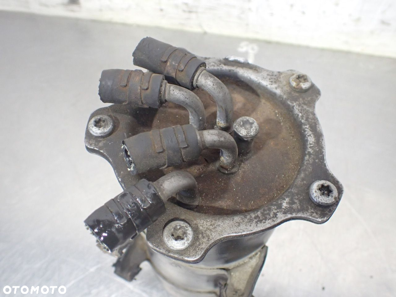 OBUDOWA FILTRA PALIWA VOLKSWAGEN GOLF V 1.9TDI 1K0127400E - 4