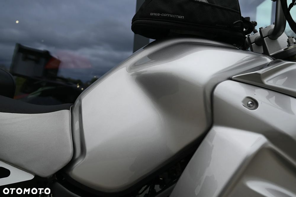 Yamaha Super Tenere - 13