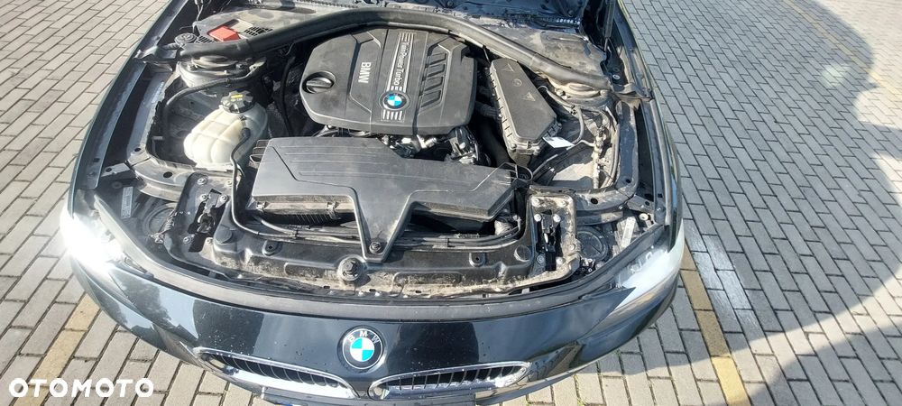 BMW Seria 3 318d EU6 - 19