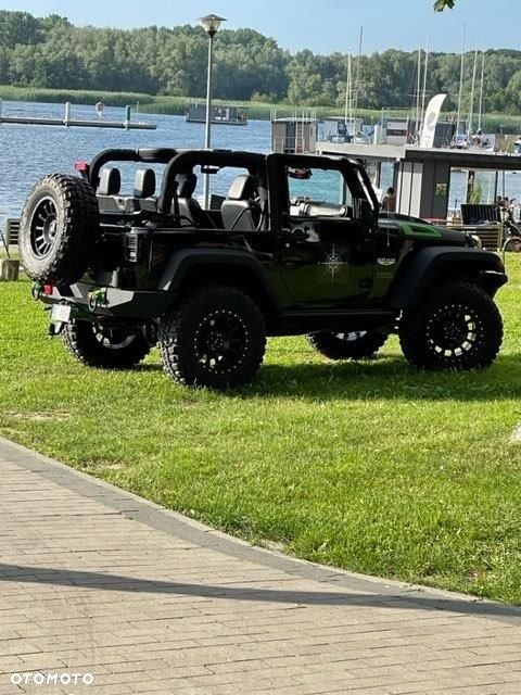 Jeep Wrangler - 1