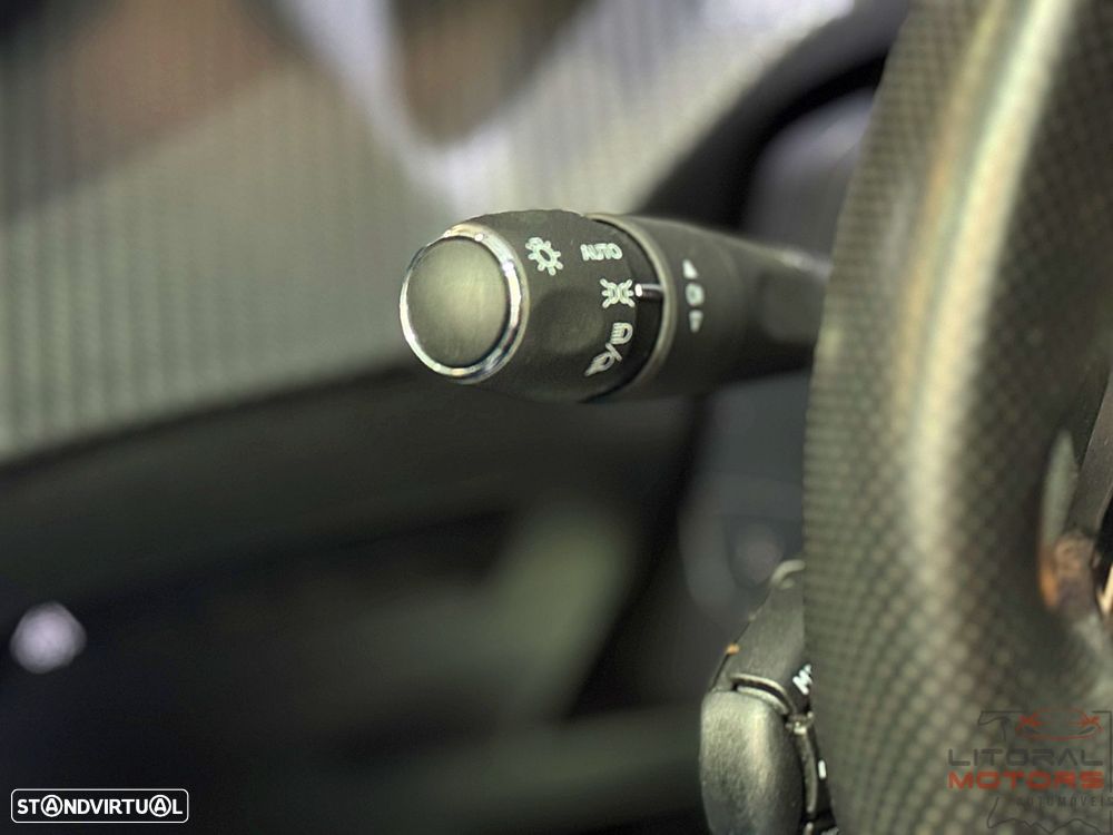 Peugeot 208 1.2 PureTech GT - 22