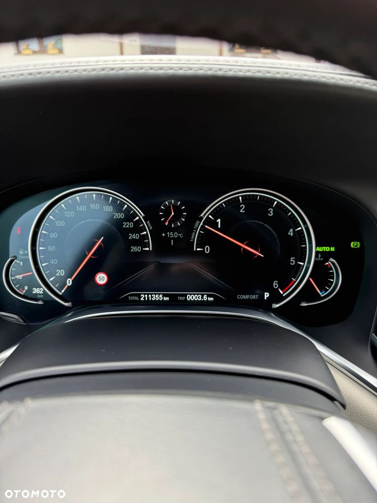 BMW Seria 7 - 16