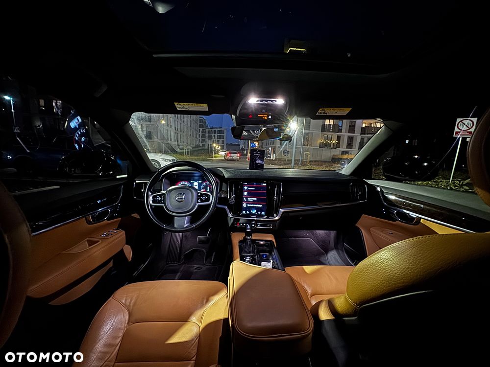 Volvo S90 T6 AWD Momentum - 22