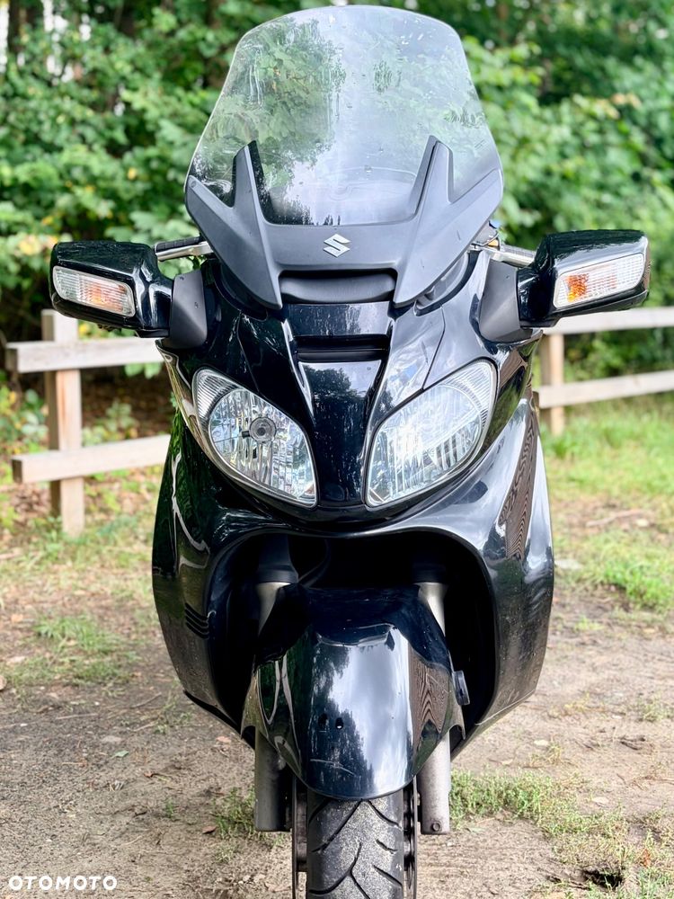 Suzuki Burgman - 6