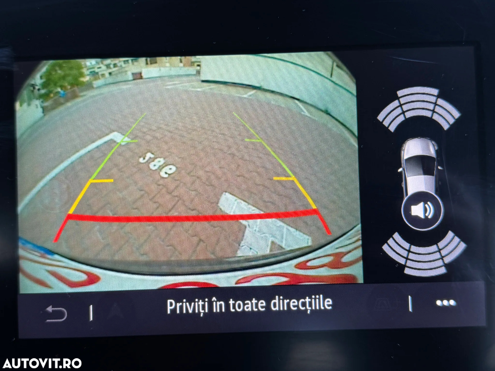 Renault Megane Grandtour E-TECH Plug-in 160 BUSINESS EDITION - 20