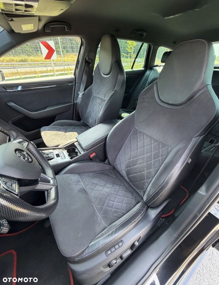 Skoda Superb 2.0 TDI Sportline DSG - 7