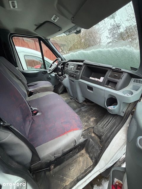 Ford Transit - 4