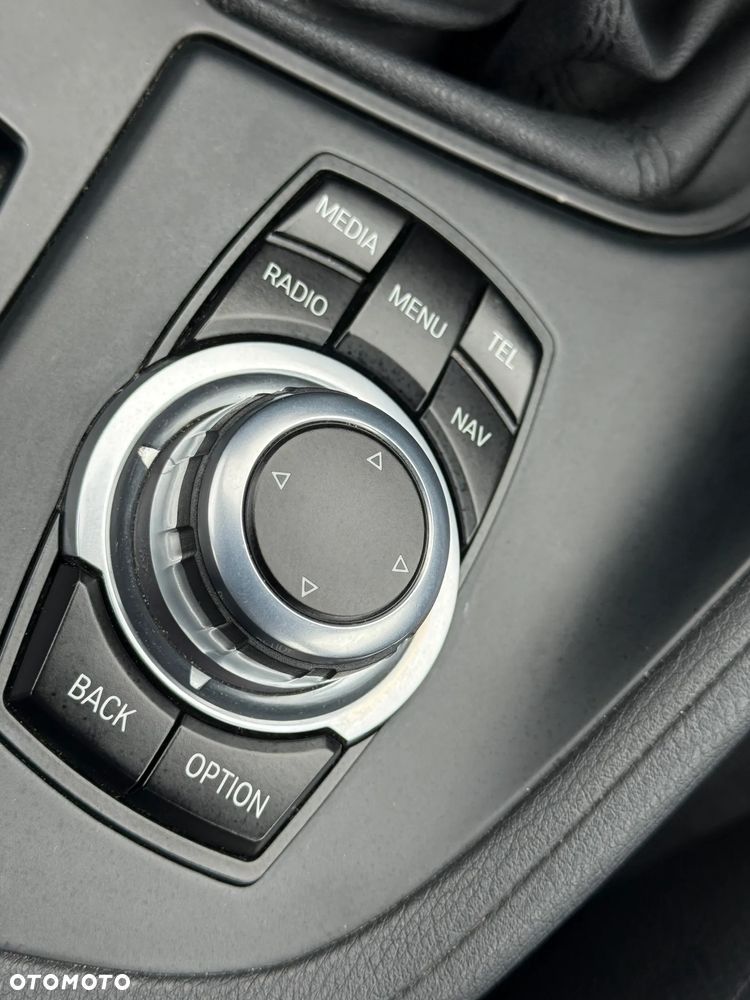 BMW X1 xDrive20d xLine sport - 28