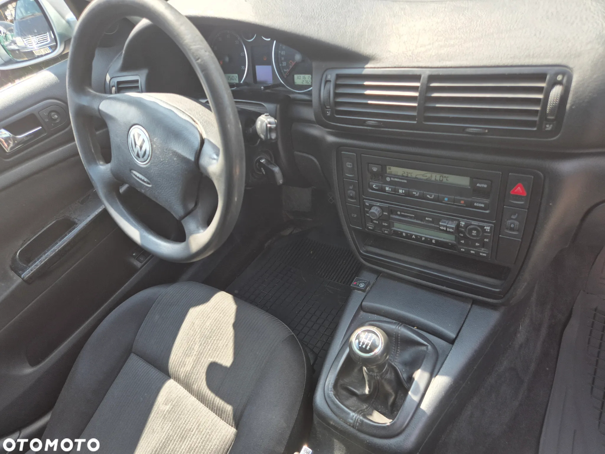 Volkswagen Passat 1.6 Basis - 5