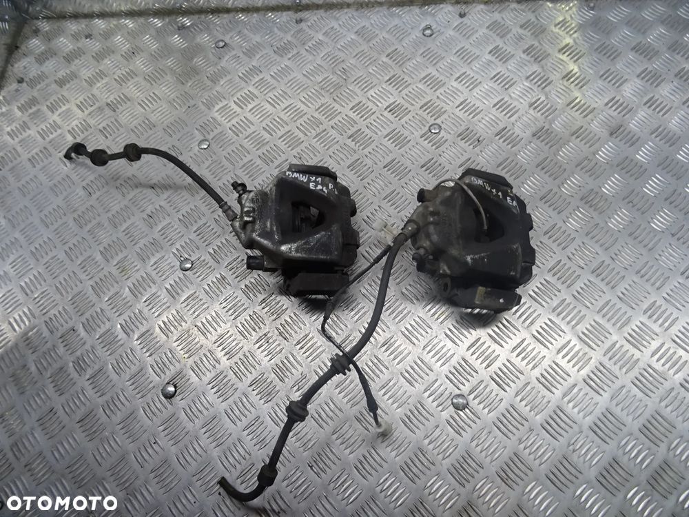 BMW X1 E84 LIFT 12-15 18I ZACISK PRZÓD LEWY PRAWY - 4