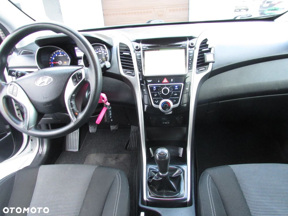 Hyundai i30 1.4 Fifa World Cup Edition - 17