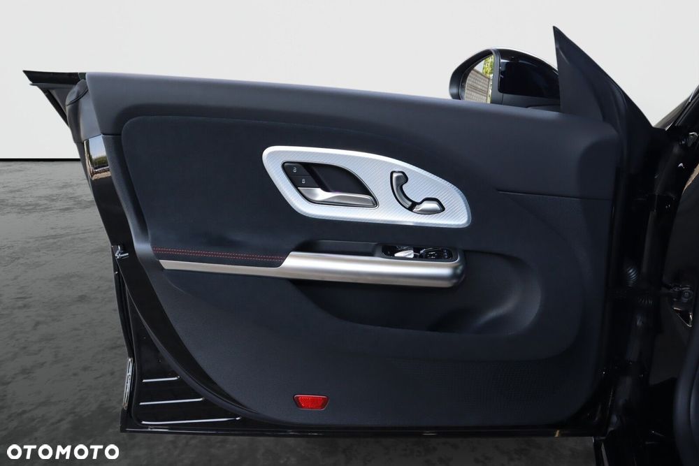Mercedes-Benz CLA 200 mHEV 8G-DCT - 8