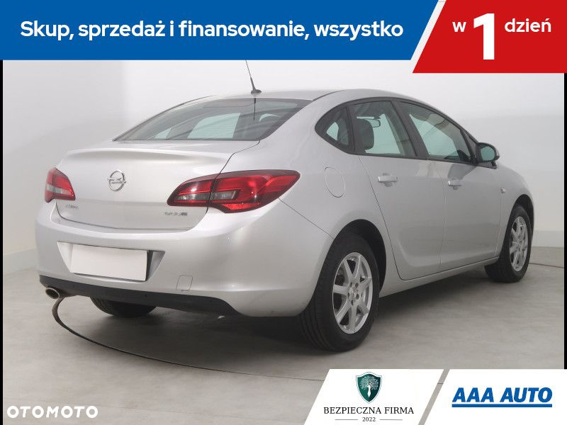 Opel Astra - 6