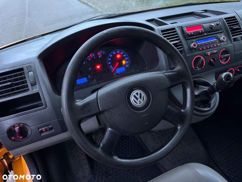 Volkswagen Transporter - 24
