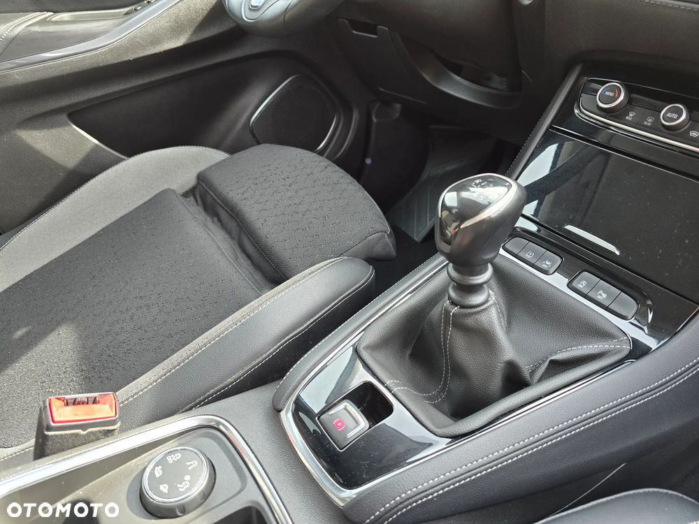Opel Grandland X 1.5 D Start/Stop Business INNOVATION - 33