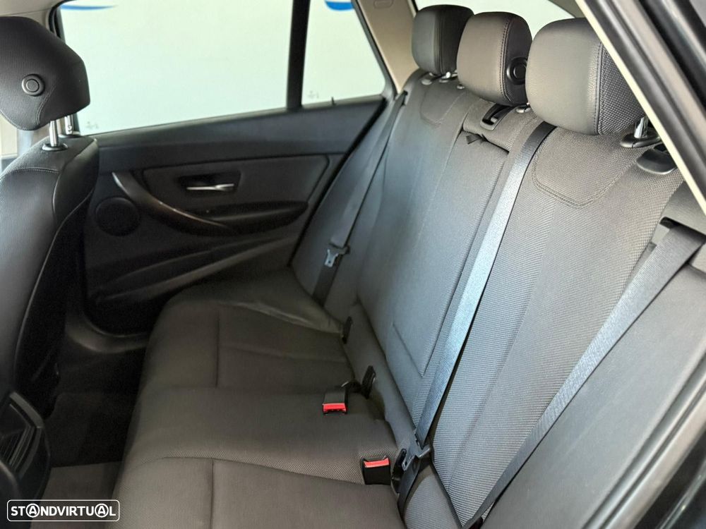 BMW 320 d Touring Line Modern - 5