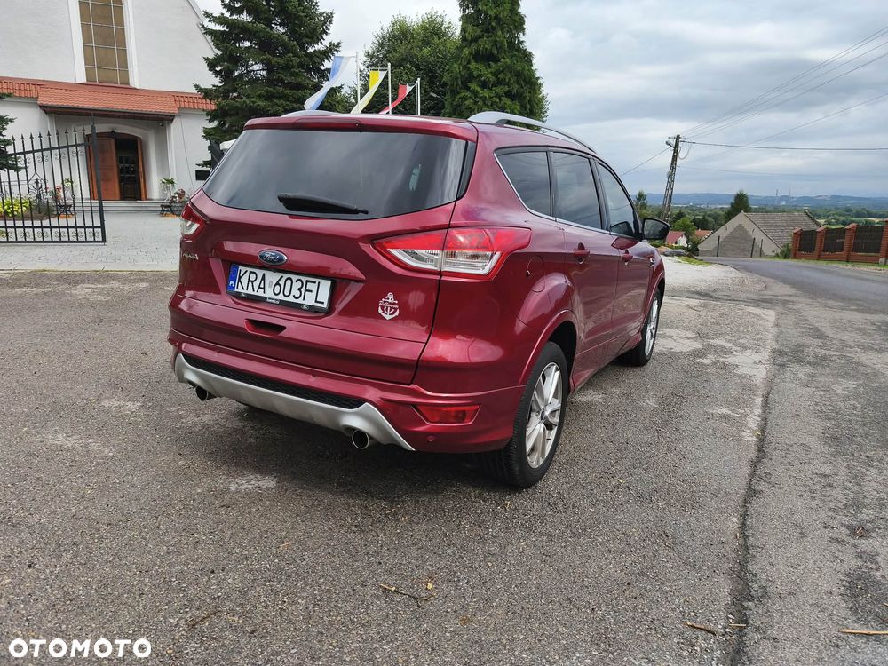 Ford Kuga 1.5 EcoBoost 2x4 Titanium - 3