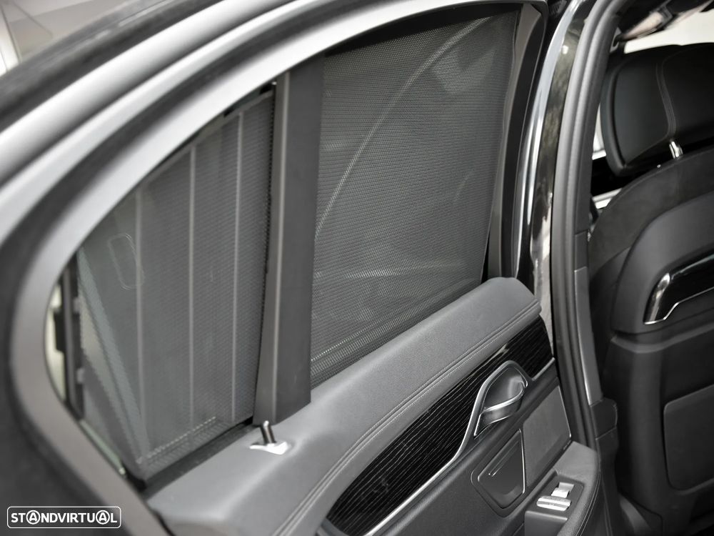 BMW 730 d Pack M - 19