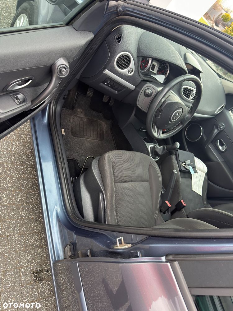 Renault Clio 1.2 16V Alize Euro5 - 12