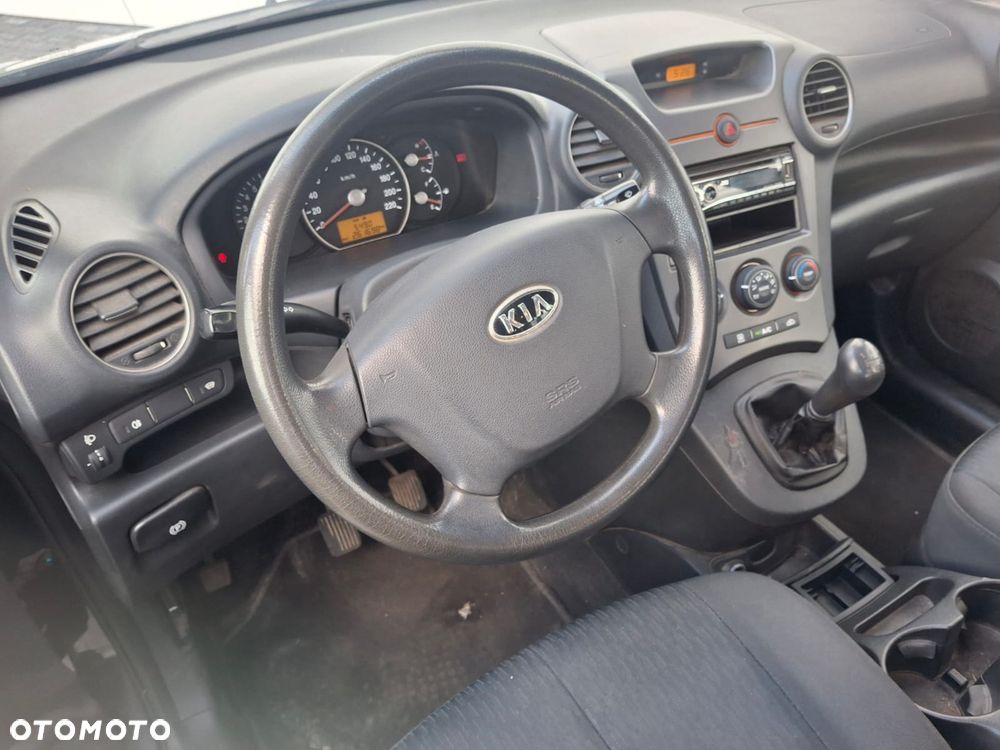 Kia Carens 2.0 EX - 20