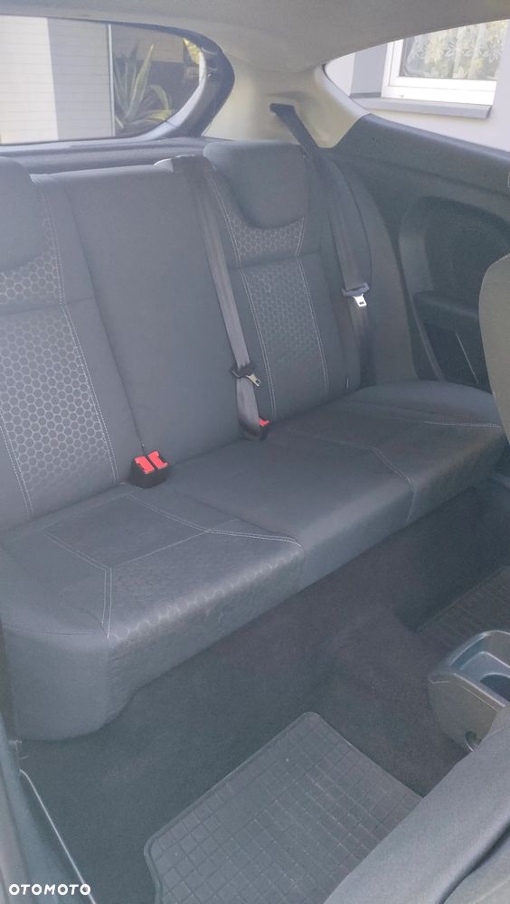 Ford Fiesta 1.4 Ghia - 10