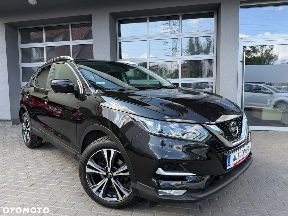 Nissan Qashqai 1.3 DIG-T N-Connecta DCT - 28