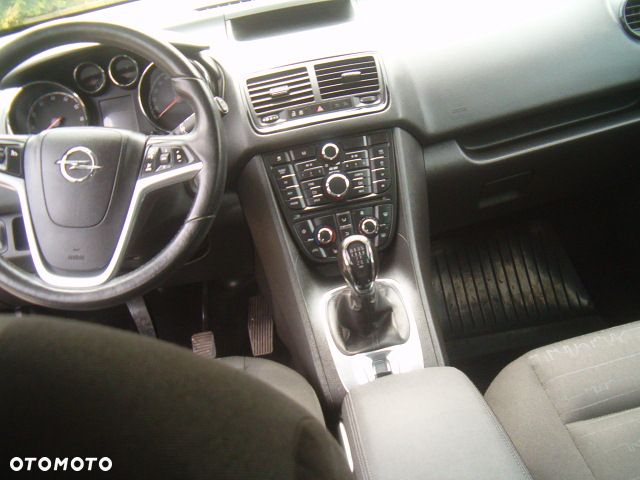 Opel Meriva - 16