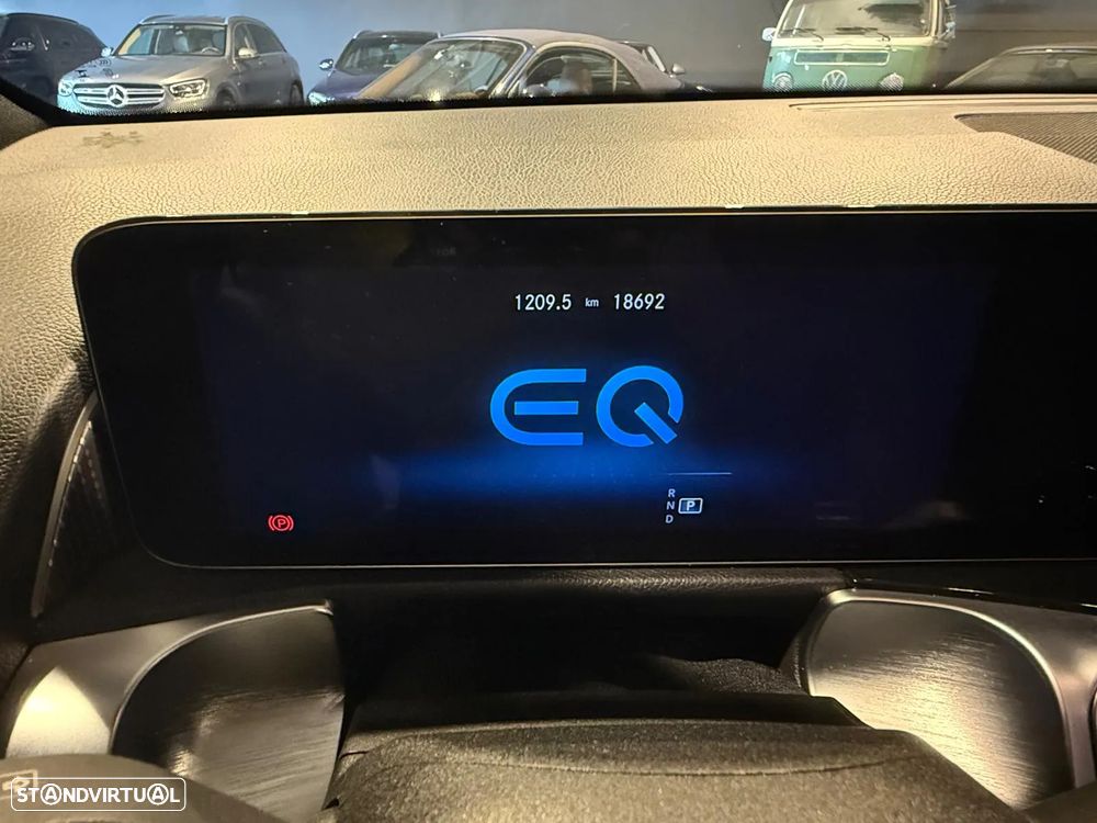 Mercedes-Benz EQB 300 4Matic - 32