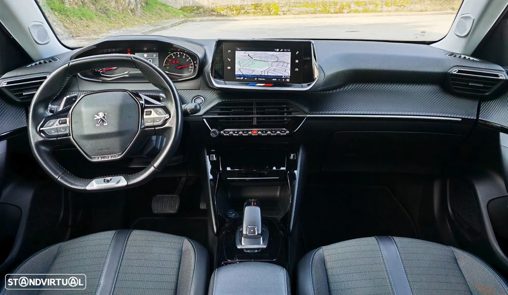 Peugeot 2008 1.5 BlueHDi Allure Pack EAT8 - 14