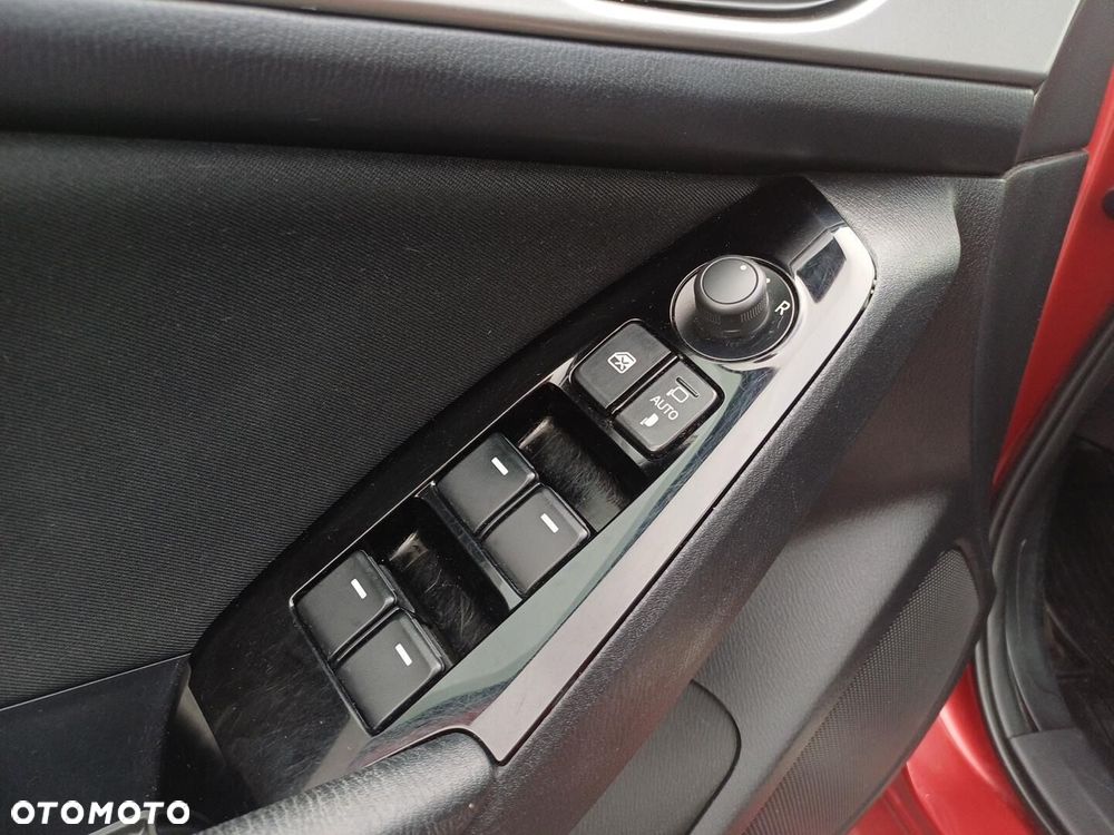 Mazda 3 2.0 Skyenergy EU6 - 23