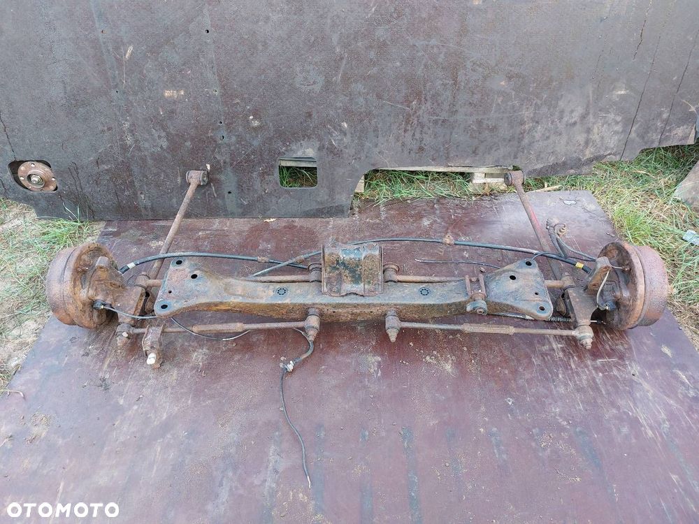 KOMPLETNE ZAWIESZENIE TYŁ TOYOTA COROLLA VII E100 SANKI BELKA TYŁ - 2