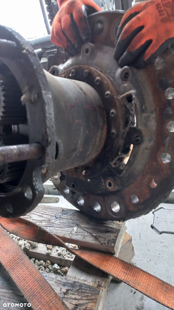 zwolnica napędu obudowa still r70-80 - 3