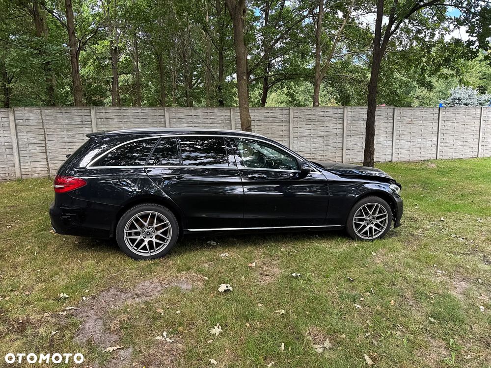 Mercedes-Benz Klasa C 220 d 4Matic 9G-TRONIC Avantgarde - 5