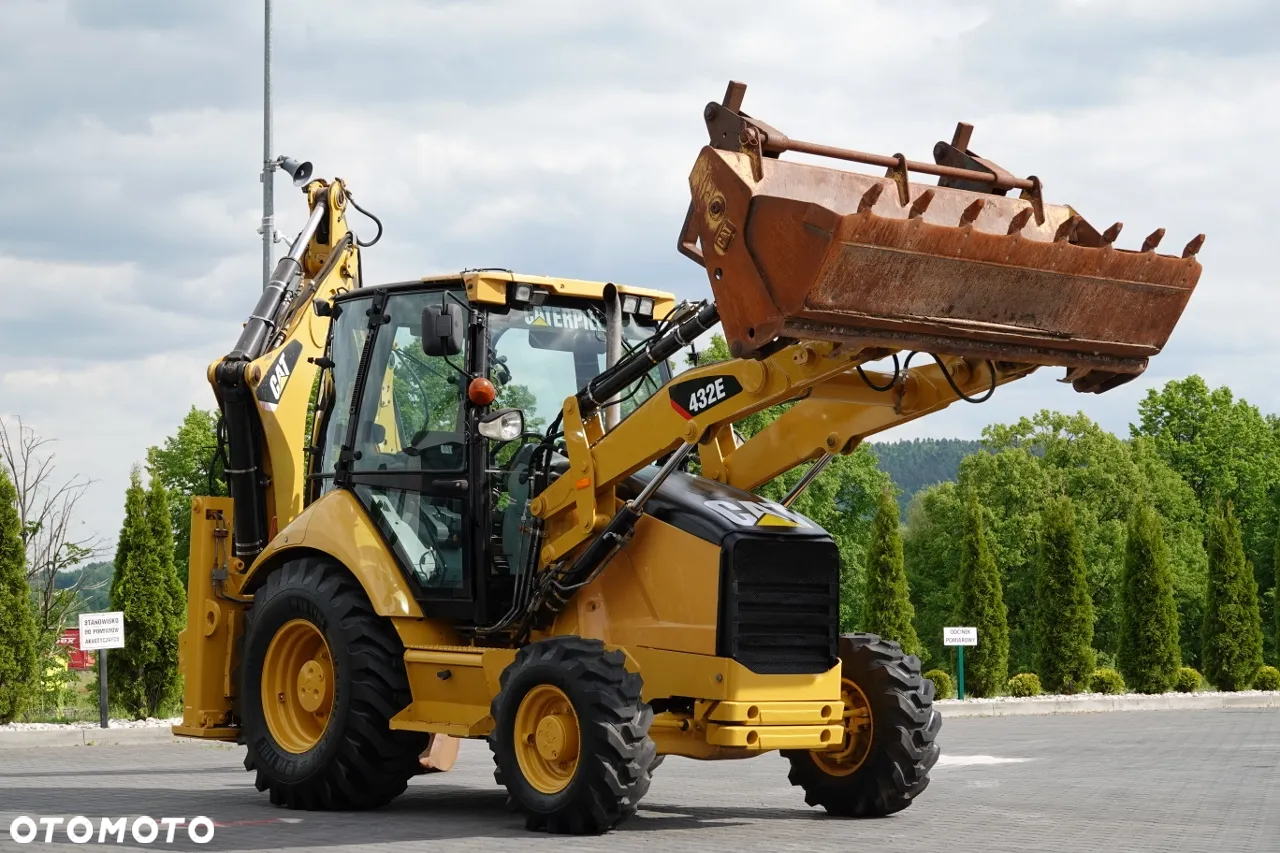 Caterpillar KOPARKO-ŁADOWARKA  / KLIMATYZACJA / 2008 - 9