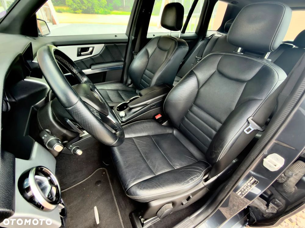 Mercedes-Benz GLK 350 4Matic (BlueEFFICIENCY) 7G-TRONIC - 22