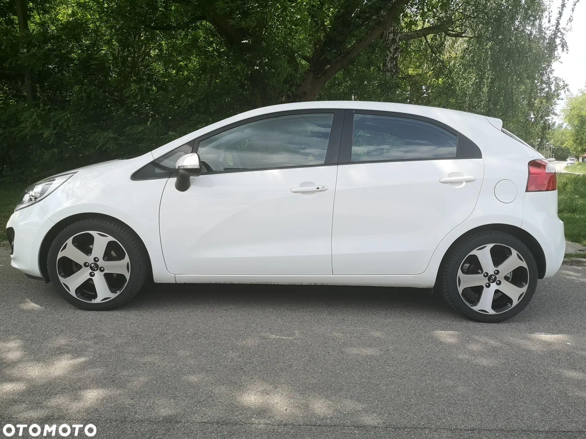 Kia Rio - 4