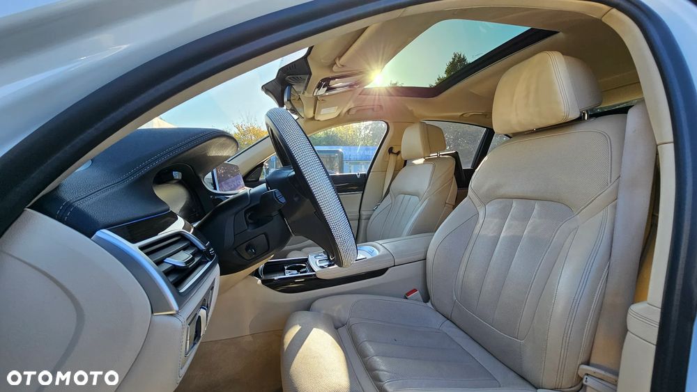 BMW Seria 7 730d xDrive - 12