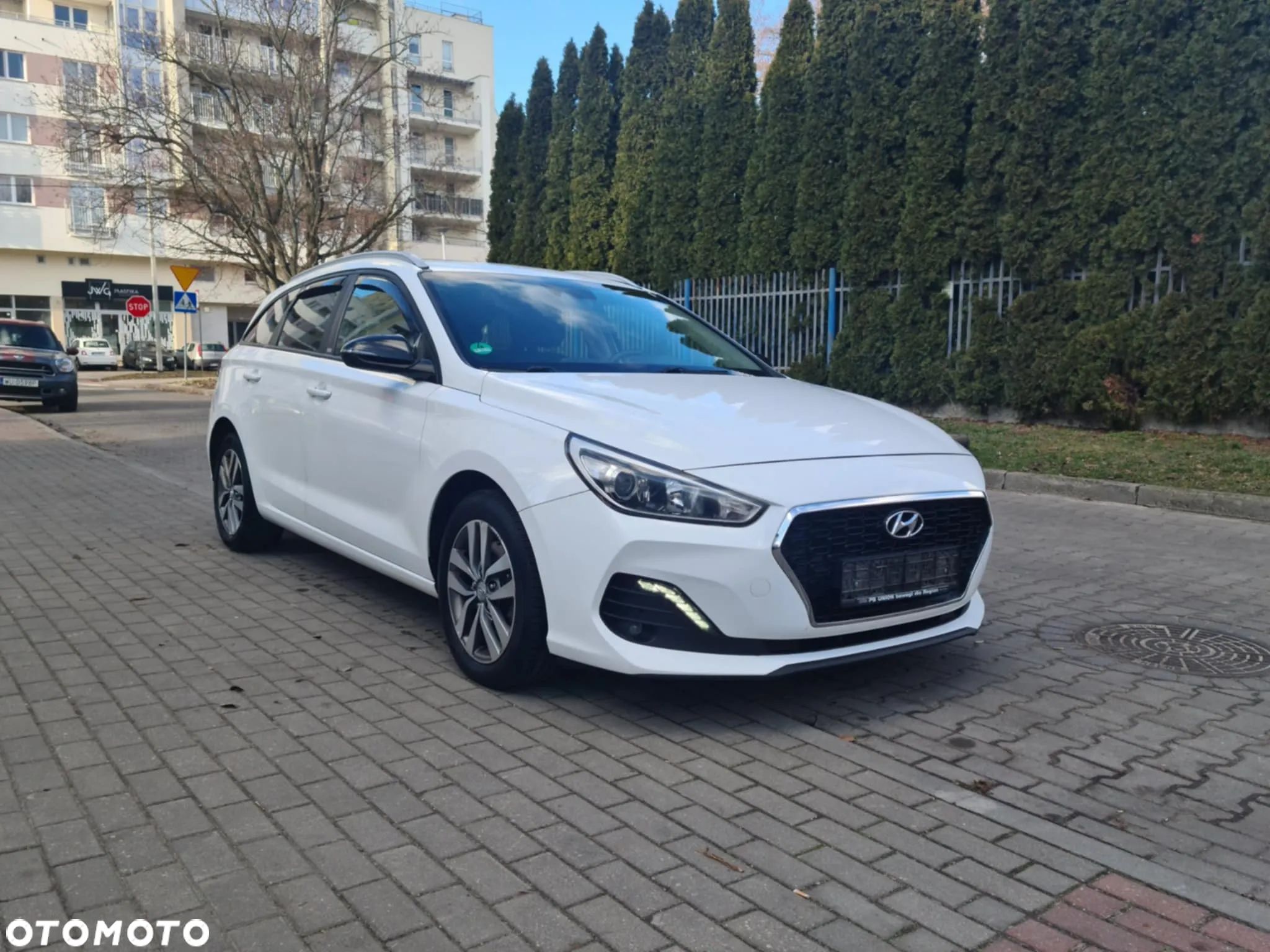 Hyundai i30 1.4 T-GDI Comfort DCT - 1
