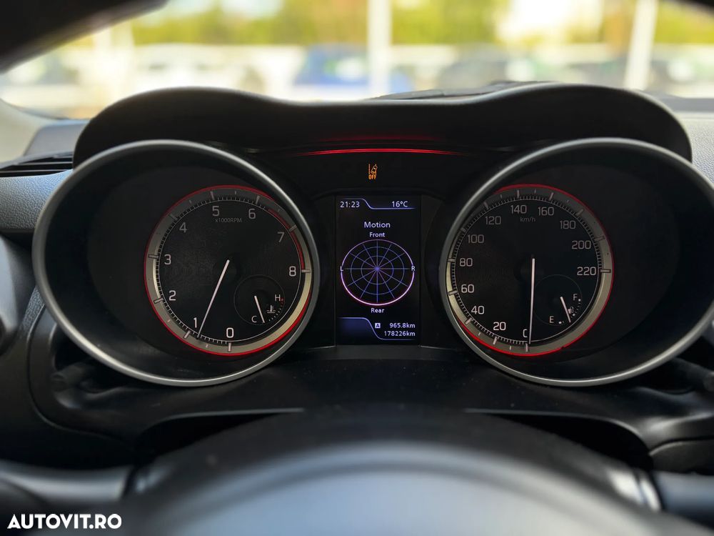 Suzuki Swift Hybrid 1.2 ALLGRIP Spirit - 11