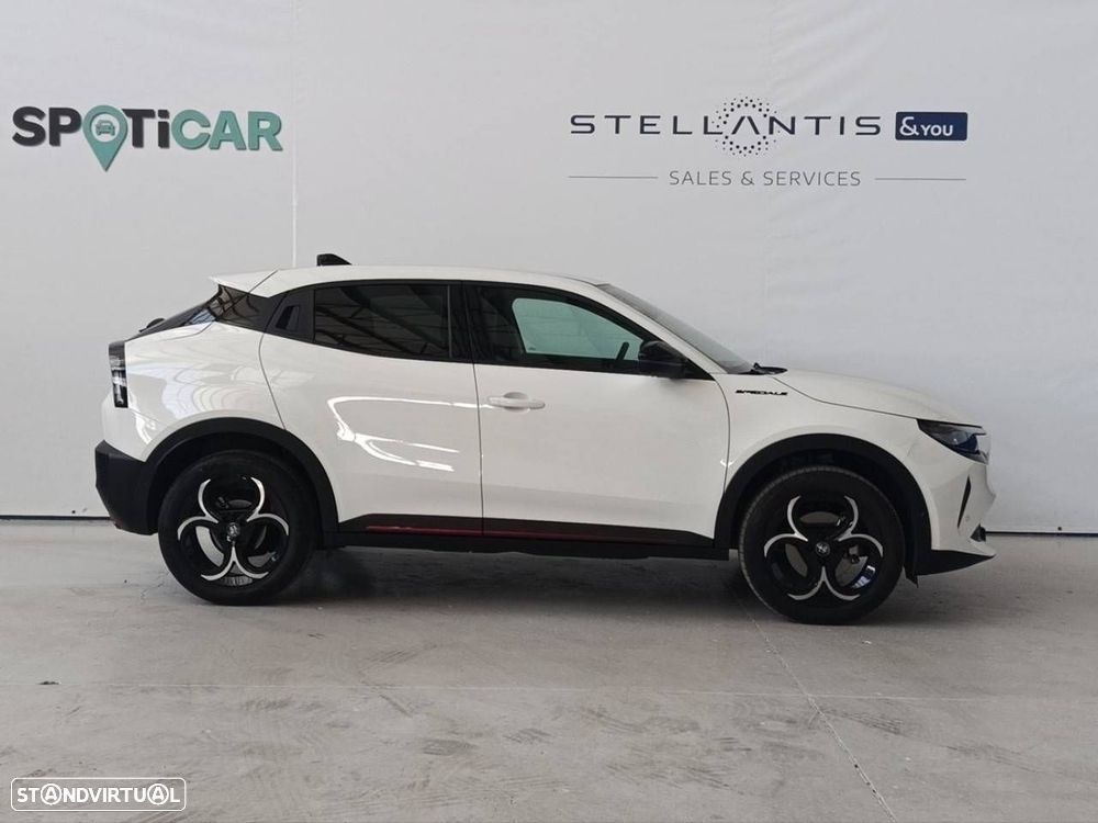 Alfa Romeo Junior 1.2 Speciale eDCT6 - 4