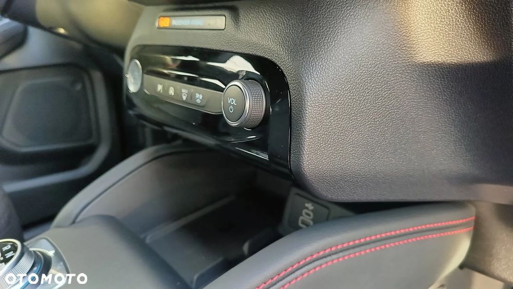 Ford Kuga 1.5 EcoBoost FWD ST-Line - 22