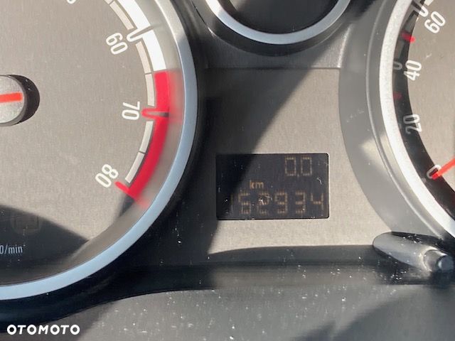 Opel Corsa 1.4 16V Active - 12