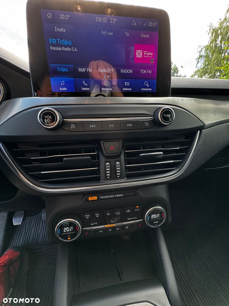 Ford Focus 2.0 EcoBlue Titanium Business - 11