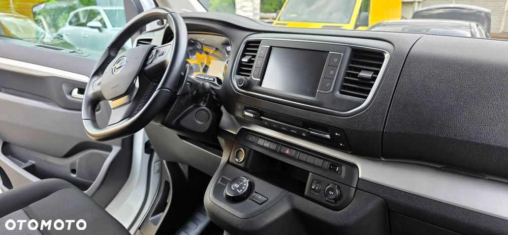 Opel VIVARO L3H1 2.0 145KM AUTOMAT 8-biegów - 13