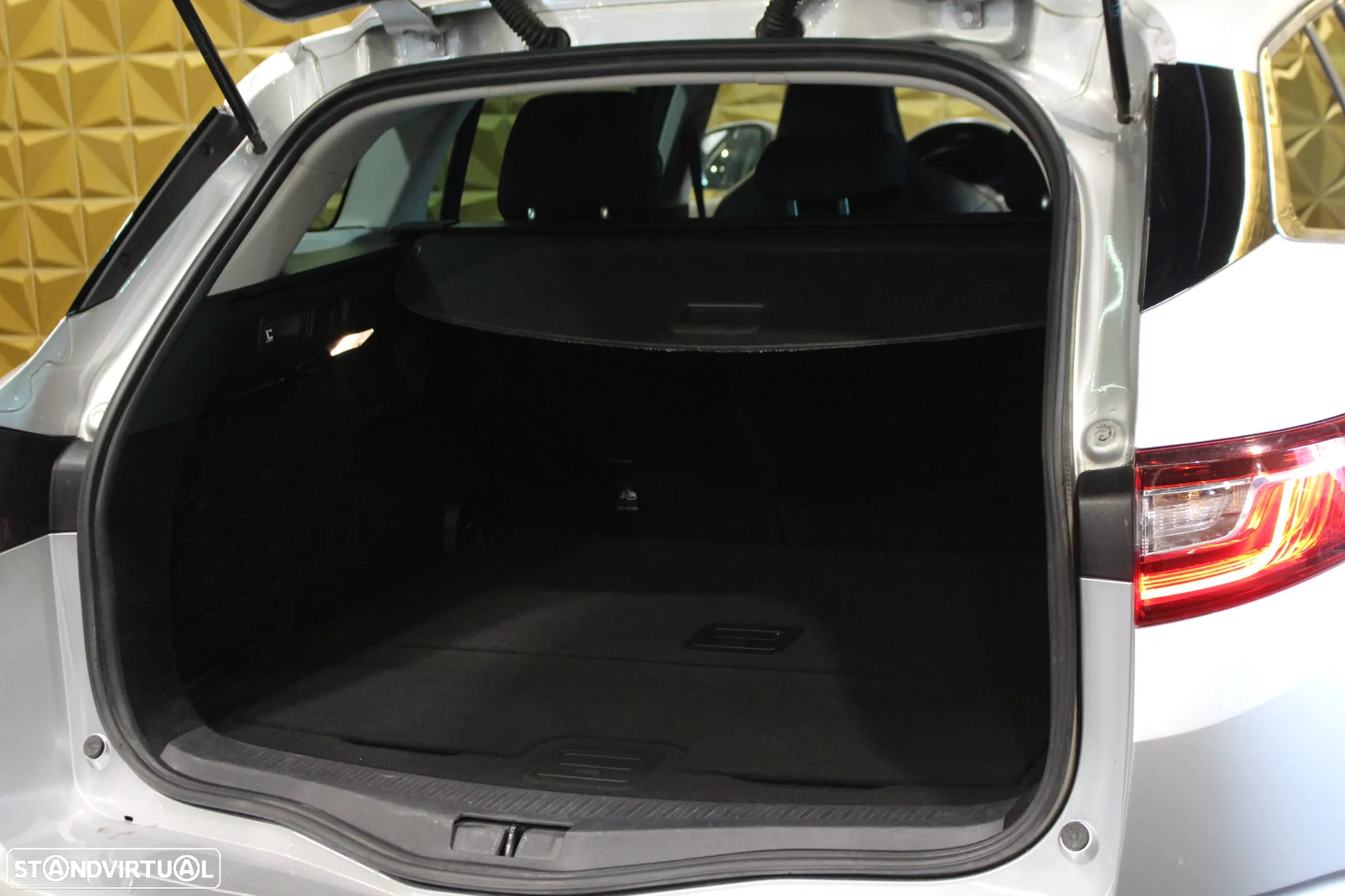 Renault Mégane Sport Tourer 1.5 Blue dCi GT Line - 19