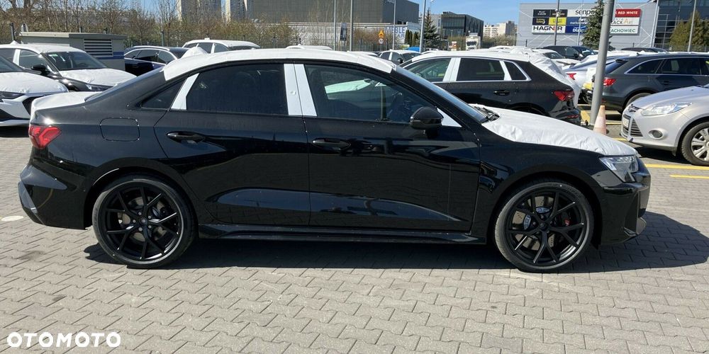 Audi RS3 Limousine - 9